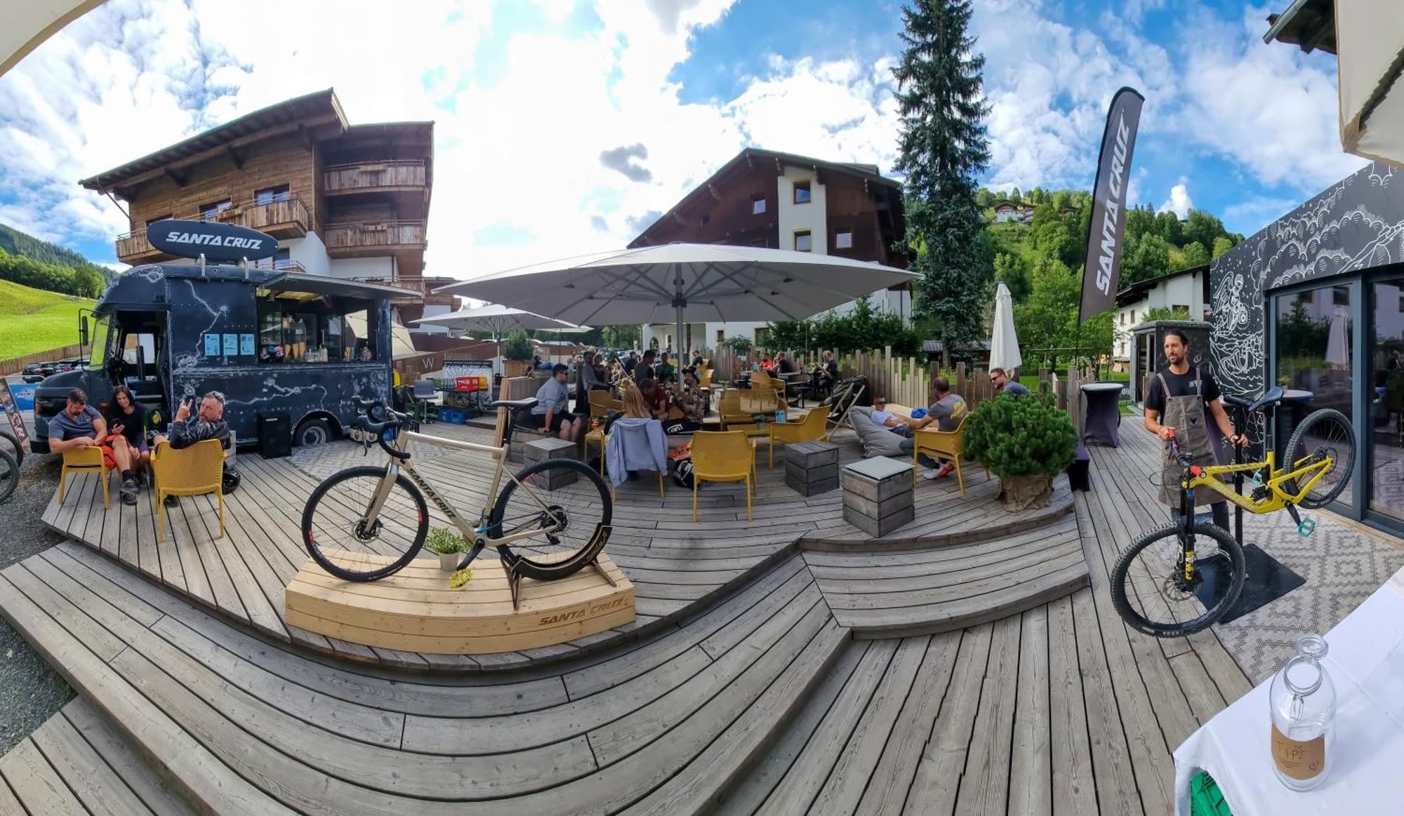 Skill Mountain Lodge - Ski Und Bike Hostel Im Sommer Mit Joker Card Saalbach-Hinterglemm Exterior photo