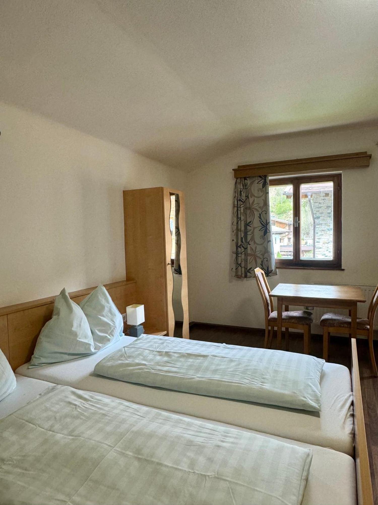 Skill Mountain Lodge - Ski Und Bike Hostel Im Sommer Mit Joker Card Saalbach-Hinterglemm Room photo